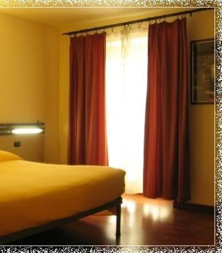Duomo Apartments Naples Room photo